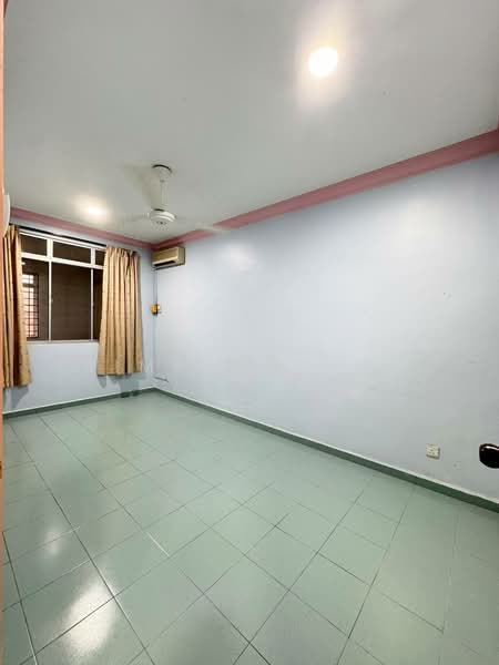 Rumah Berkembar untuk Dijual di Taman Bukit Kempas (Tampoi) - Simpson Poh - Interior - PropertyGuru.com.my