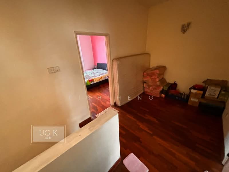 Terraced House for Sale in Bandar Botanic (Klang) - Fish Heng - Bedroom - PropertyGuru.com.my