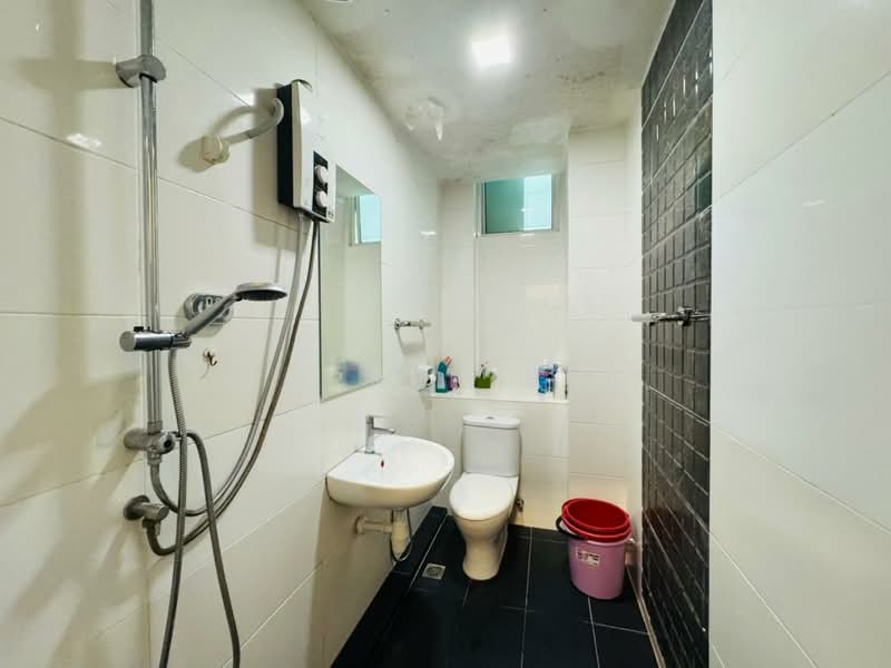 Condominium for Sale at Shineville Park - Darren Lau - Bathroom - PropertyGuru.com.my