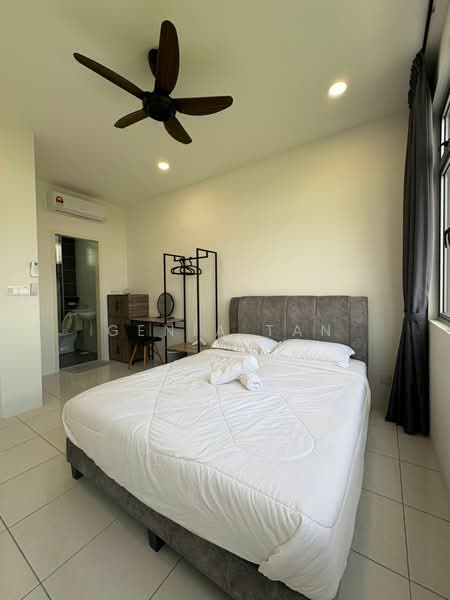 Pangsapuri untuk Dijual di Camellia Residence - Genia Tan - Bedroom - PropertyGuru.com.my