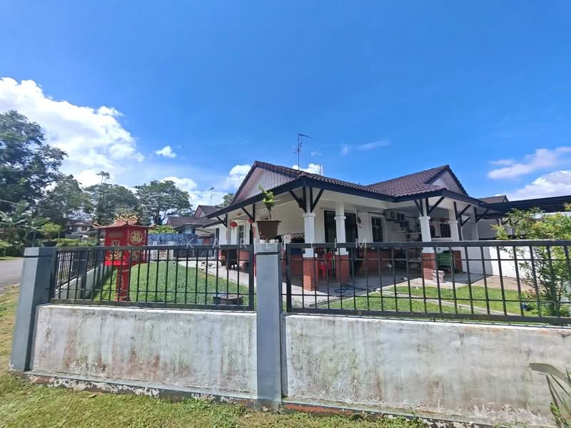 Rumah Teres 1 Tingkat untuk Dijual di Taman Setia Indah (Tebrau) - Karl Lim - Exterior - PropertyGuru.com.my