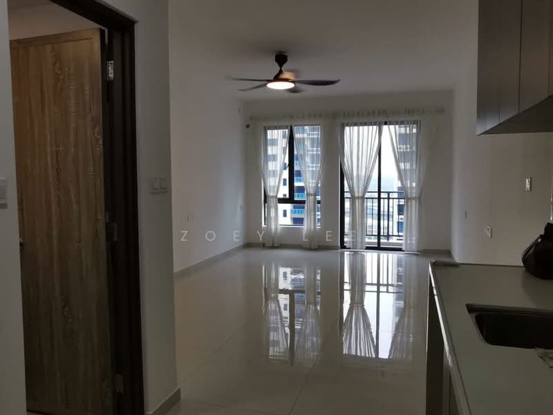 Servis Apartment untuk Dijual di Country Garden Central Park - Zoey Lee - Living Room - PropertyGuru.com.my