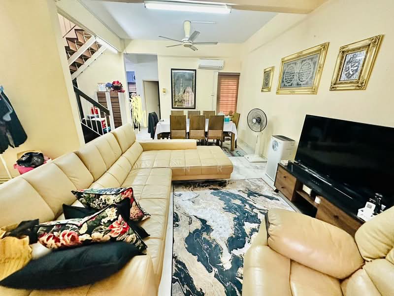 2-storey Terraced House for Sale in Alam Damai (Cheras) - Luqman Ramli - Living Room - PropertyGuru.com.my
