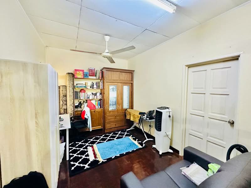 2-storey Terraced House for Sale in Alam Damai (Cheras) - Luqman Ramli - Living Room - PropertyGuru.com.my