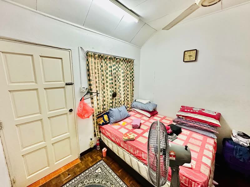 2-storey Terraced House for Sale in Alam Damai (Cheras) - Luqman Ramli - Bedroom - PropertyGuru.com.my