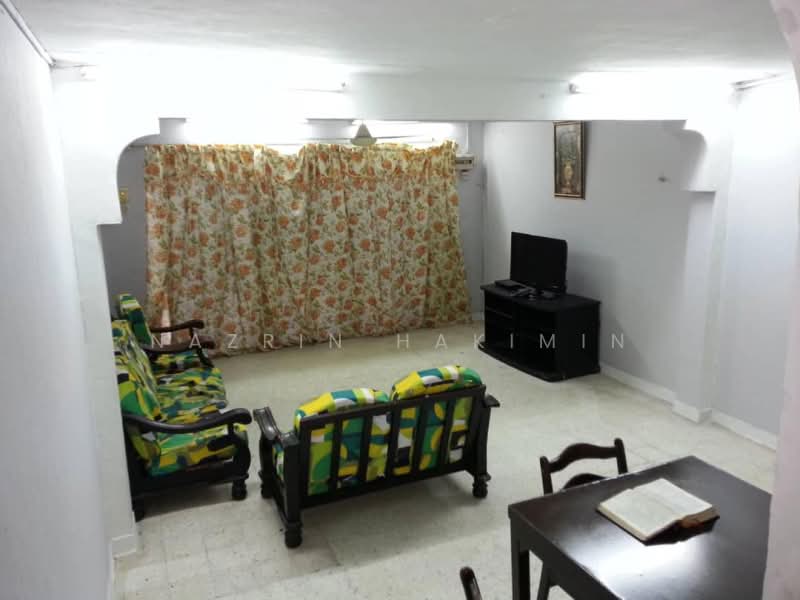 Rumah Teres untuk Dijual di Seksyen 18 (Shah Alam) - Nazrin Hakimin - Living Room - PropertyGuru.com.my