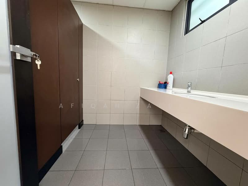 Office for Rent in Bukit Jelutong (Shah Alam) - Afiqah zaidi - PropertyGuru.com.my