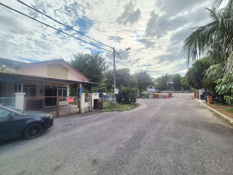 Rumah Teres 1 Tingkat untuk Dijual di Taman Semenyih Permai (Semenyih) - Amzar Faiz - PropertyGuru.com.my