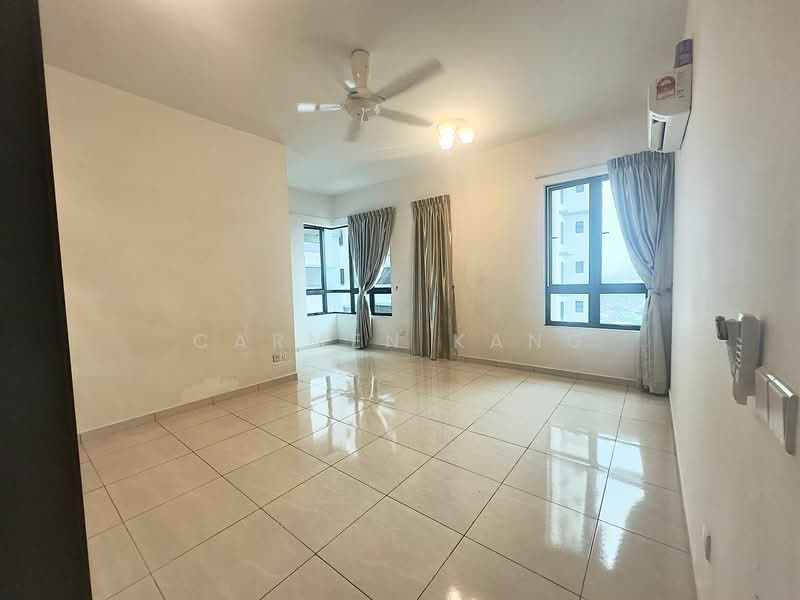 Pangsapuri untuk Dijual di Sky Breeze Service Apartment - Carmen Kang - Living Room - PropertyGuru.com.my