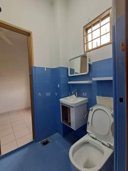 Rumah Teres 2 Tingkat untuk Disewa di Usj 1 (Subang Jaya) - Amy Lim - Bathroom - PropertyGuru.com.my