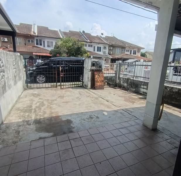 Rumah Teres 2 Tingkat untuk Dijual di TAMAN PUCHONG UTAMA (Puchong) - Edmund Goh - Exterior - PropertyGuru.com.my