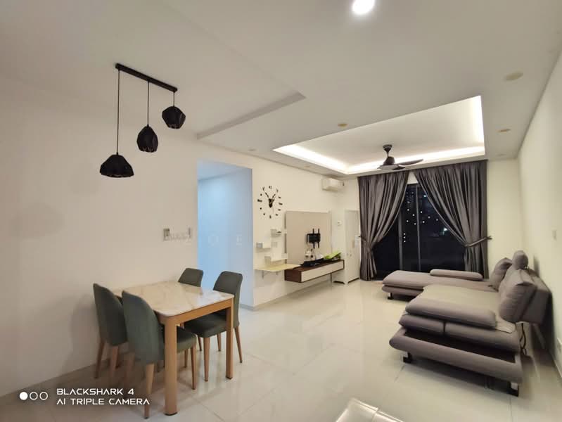 Servis Apartment untuk Dijual di Country Garden Central Park - Zoey Lee - Living Room - PropertyGuru.com.my