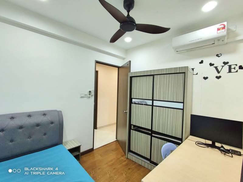 Servis Apartment untuk Dijual di Country Garden Central Park - Zoey Lee - Bedroom - PropertyGuru.com.my