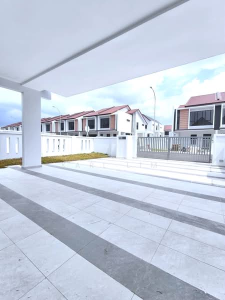 Rumah Teres 2 Tingkat untuk Dijual di Taman Desa Tebrau (Tebrau) - Karl Lim - Exterior - PropertyGuru.com.my