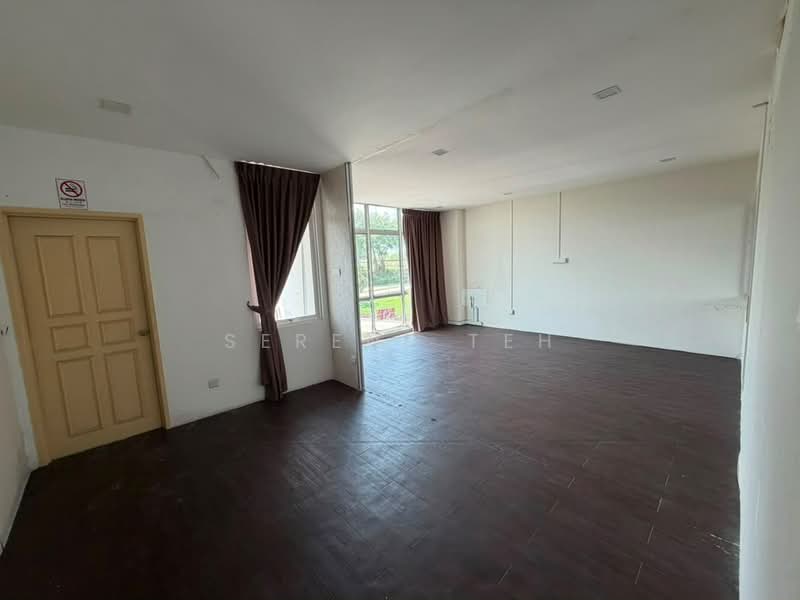 Shop for Rent in Taman Molek (Johor Bahru) - Serene Teh - Interior - PropertyGuru.com.my