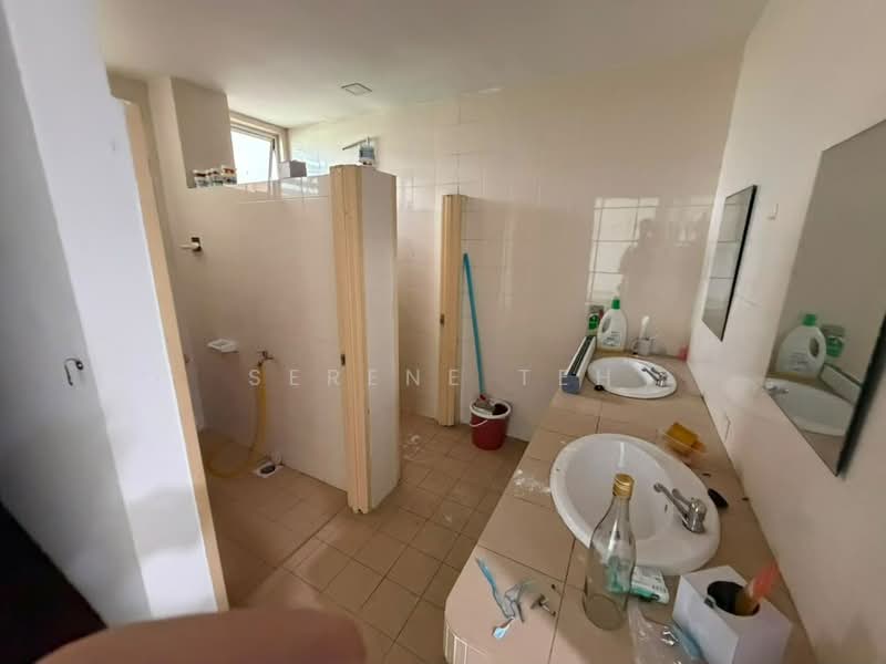Shop for Rent in Taman Molek (Johor Bahru) - Serene Teh - Bathroom - PropertyGuru.com.my