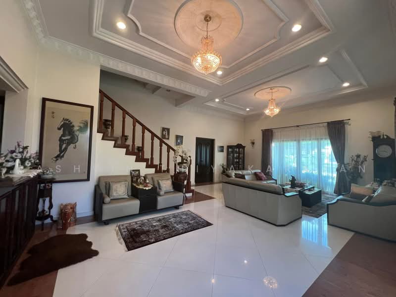 Rumah Banglo untuk Dijual di Ipoh (Perak) - Rashvin Thiyakarajan - Living Room - PropertyGuru.com.my
