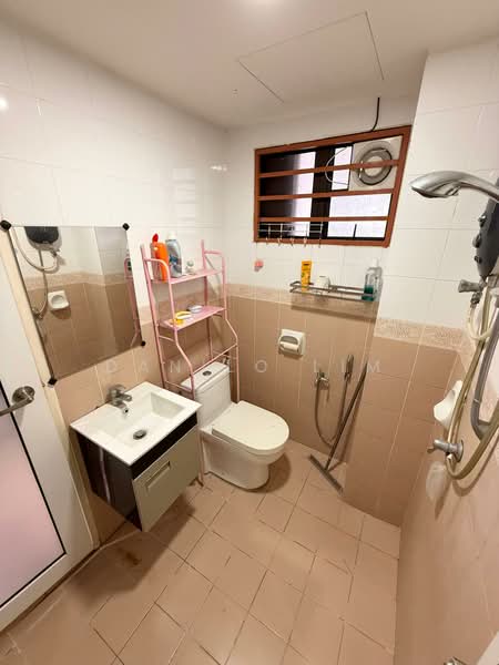 Rumah Teres 2 Tingkat untuk Dijual di Bandar Damai Perdana (Cheras) - Danilo Lim - Bathroom - PropertyGuru.com.my