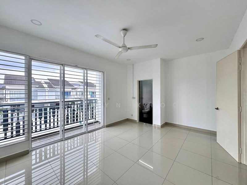 Semi-Detached House for Sale in Rawang (Selangor) - Evelyn Khoo - Room - PropertyGuru.com.my