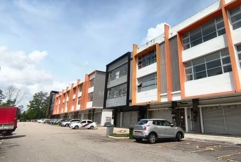Shop / Office for Sale in Taman Nusantara (Iskandar Puteri (Nusajaya)) - Sam Chai - Exterior - PropertyGuru.com.my