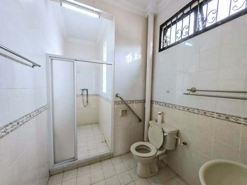 2-storey Terraced House for Sale in Taman Desa Tebrau (Tebrau) - Karl Lim - Bathroom - PropertyGuru.com.my