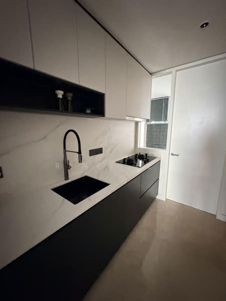 Kondominium untuk Dijual di Condominium @ The Troika - Renee Tee - PropertyGuru.com.my