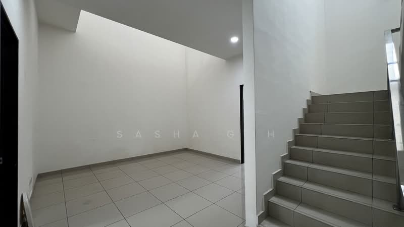 3-storey Terraced House for Sale in Taman Bukit Serdang (Seri Kembangan) - Sasha Goh - Interior - PropertyGuru.com.my