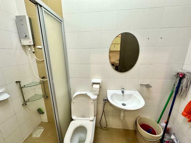2-storey Terraced House for Sale in Shah Alam (Selangor) - Felix Wong - Bathroom - PropertyGuru.com.my