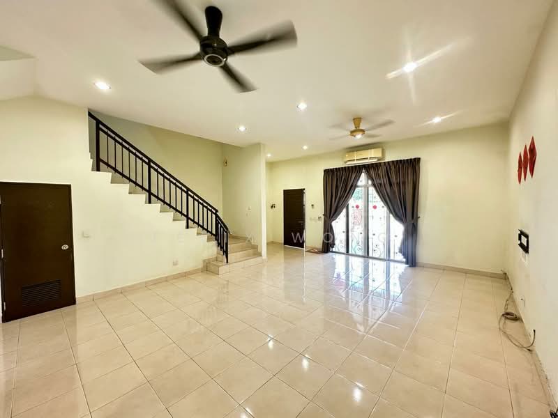 2-storey Terraced House for Sale in Shah Alam (Selangor) - Felix Wong - Living Room - PropertyGuru.com.my