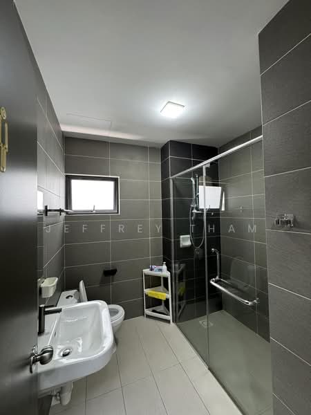 Condominium for Rent at The Henge - Jeffrey Tham - PropertyGuru.com.my