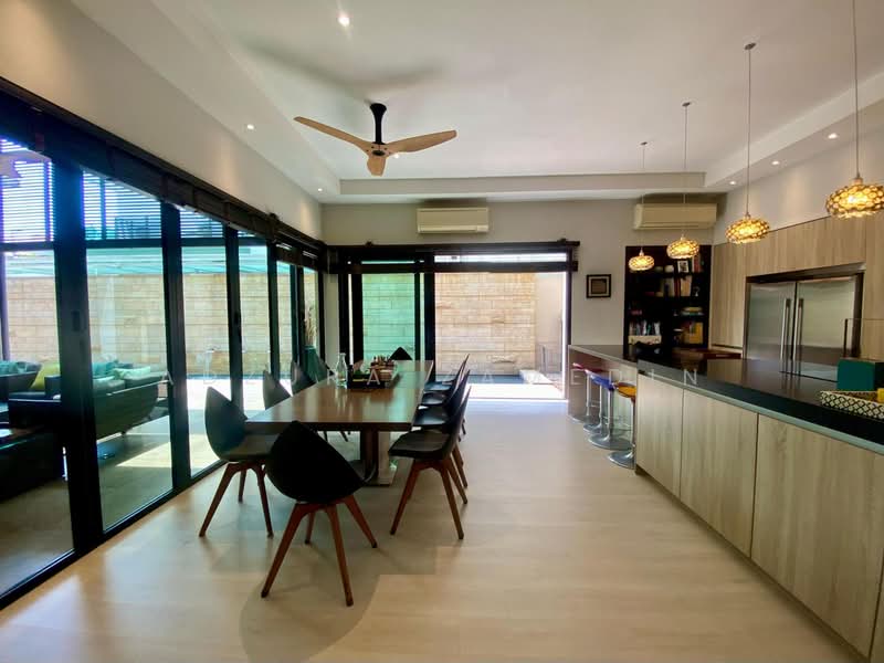Bungalow House for Sale in Mutiara Seputeh (Seputeh) - Adzura Zamedin - Dining Room - PropertyGuru.com.my