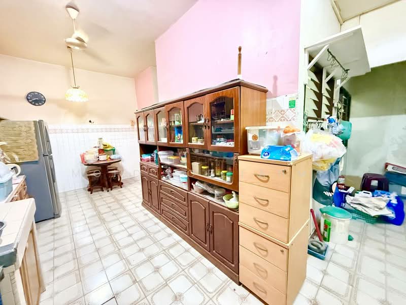 Rumah Teres 2 Tingkat untuk Dijual di Taman Mega Jaya (Ampang) - Mohd Nor Fahmi - Kitchen - PropertyGuru.com.my
