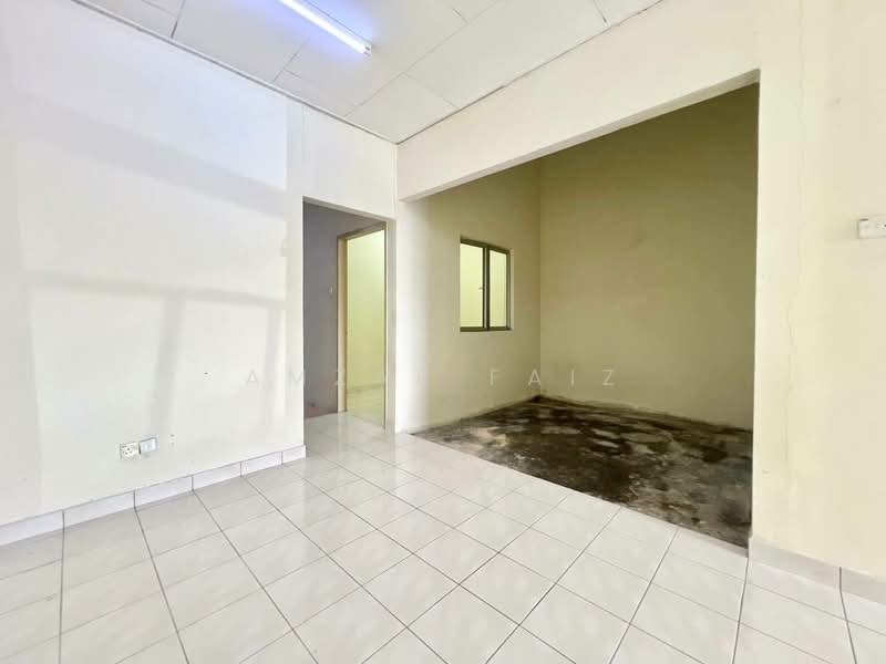 1-storey Terraced House for Sale in Taman Puncak Jalil (Seri Kembangan) - Amzar Faiz - PropertyGuru.com.my