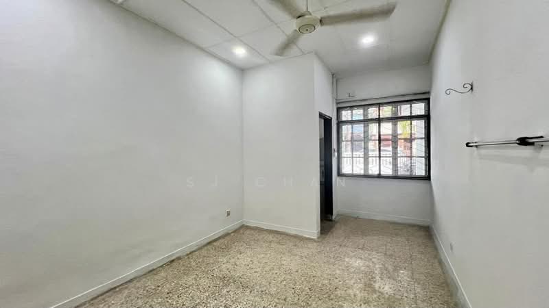 Rumah Teres 1.5 Tingkat untuk Disewa di Taman Perling (Perling) - SJ CHAN - Interior - PropertyGuru.com.my