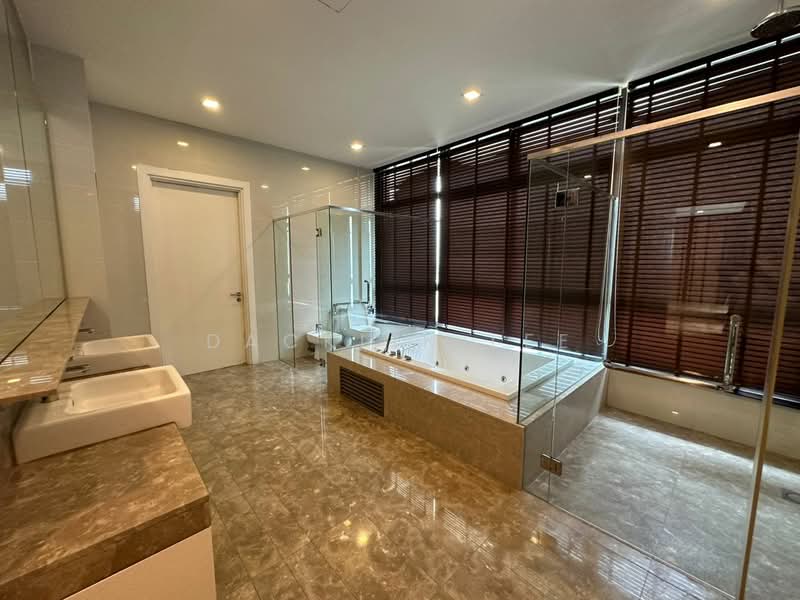 Condominium for Sale at Seni Mont Kiara - Dacklin Lee - Bathroom - PropertyGuru.com.my