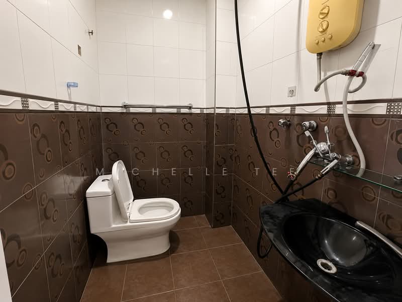 Rumah Teres 1 Tingkat untuk Dijual di Port Klang (Pelabuhan Klang) (Selangor) - Michelle Tee - Bathroom - PropertyGuru.com.my