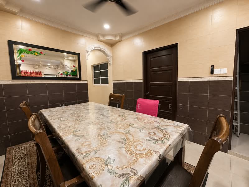 Rumah Teres 1 Tingkat untuk Dijual di Port Klang (Pelabuhan Klang) (Selangor) - Michelle Tee - Dining Room - PropertyGuru.com.my