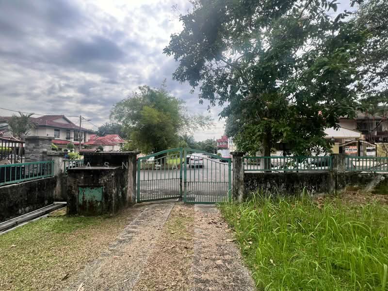 2-storey Terraced House for Sale in Alam Damai (Cheras) - Masnizah Arifin - Exterior - PropertyGuru.com.my