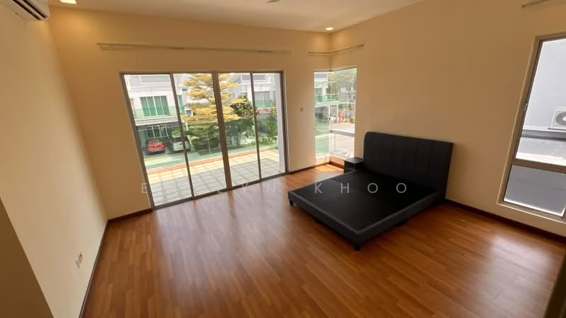 Semi-Detached House for Rent in Taman Anggun (Rawang) - Evelyn Khoo - Bedroom - PropertyGuru.com.my