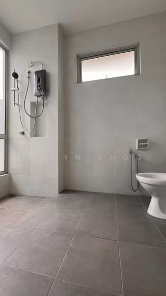 Semi-Detached House for Rent in Taman Anggun (Rawang) - Evelyn Khoo - Bathroom - PropertyGuru.com.my