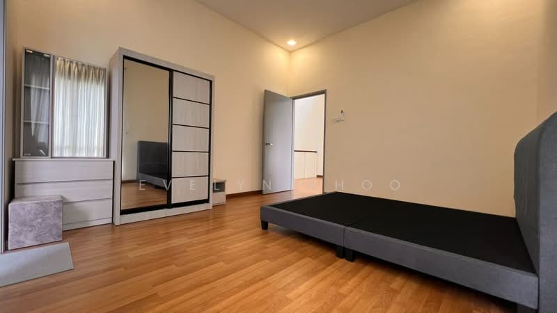 Semi-Detached House for Rent in Taman Anggun (Rawang) - Evelyn Khoo - Bedroom - PropertyGuru.com.my