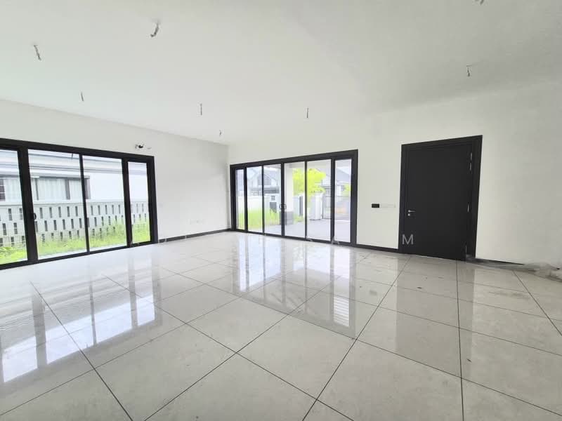 Semi-Detached House for Sale in Elmina (Shah Alam) - Adibah Salim - Living Room - PropertyGuru.com.my