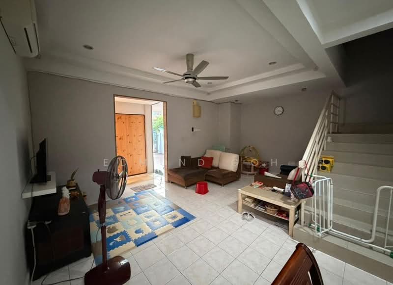 Rumah Teres 2 Tingkat untuk Dijual di Seri Kembangan (Selangor) - Edmund Goh - Living Room - PropertyGuru.com.my