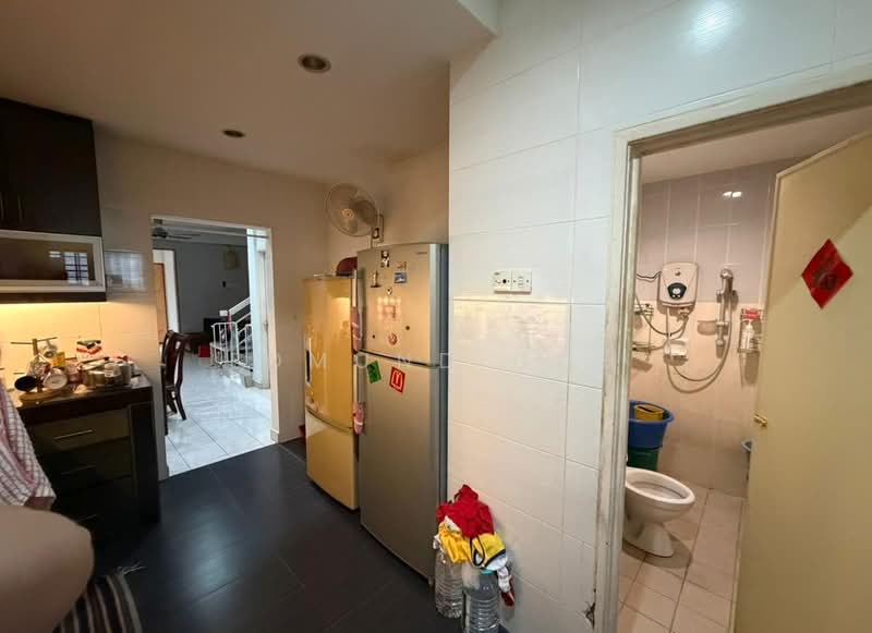 Rumah Teres 2 Tingkat untuk Dijual di Seri Kembangan (Selangor) - Edmund Goh - Kitchen - PropertyGuru.com.my