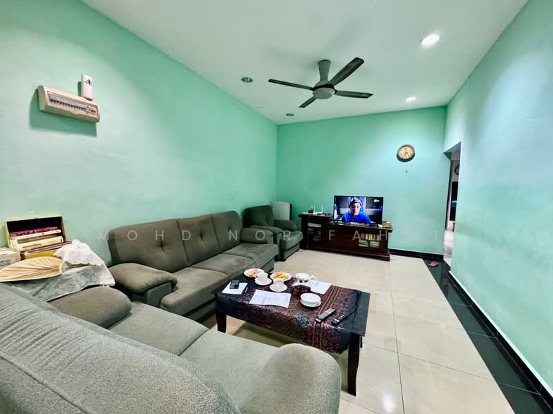 Rumah Teres 1 Tingkat untuk Dijual di Taman Setapak (Setapak) - Mohd Nor Fahmi - Living Room - PropertyGuru.com.my