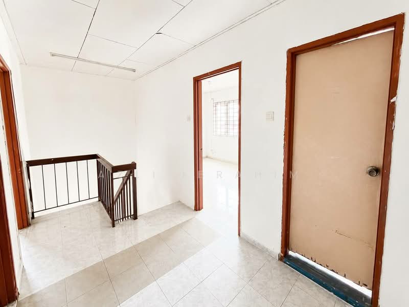 Rumah Teres 2 Tingkat untuk Dijual di Seksyen 19 (Shah Alam) - Azli Ibrahim - Interior - PropertyGuru.com.my