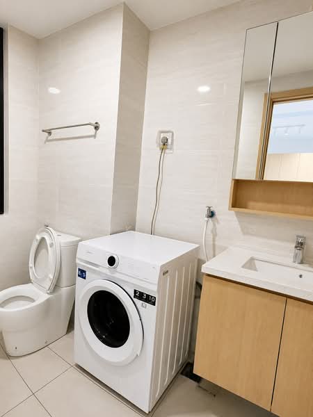 Servis Apartment untuk Disewa di Aradia Residence @ Lake City KL North - Frankie Sing - Bathroom - PropertyGuru.com.my
