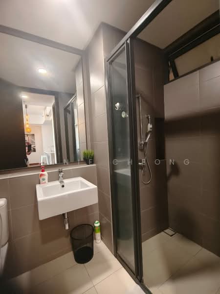 Service Residence for Sale at The Tamarind - Vinnie Cheong - Bathroom - PropertyGuru.com.my