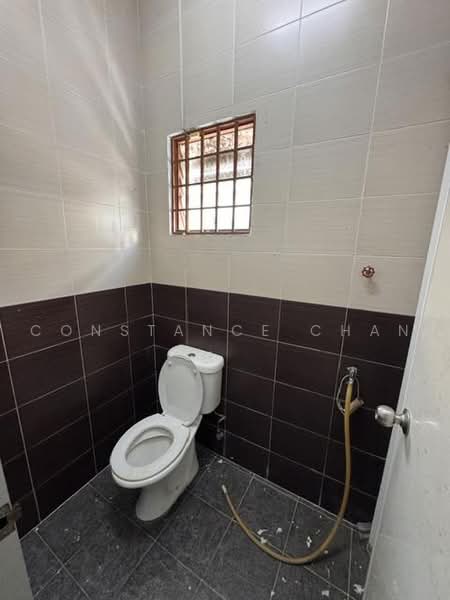 Kedai untuk Dijual di Taman Skudai Baru (Skudai) - Constance Chan - Bathroom - PropertyGuru.com.my