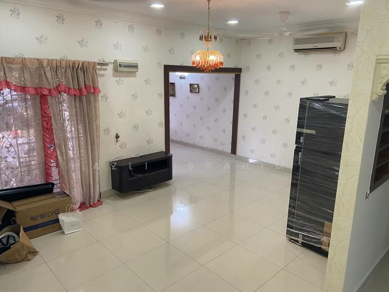 Rumah Teres 1 Tingkat untuk Dijual di Taman Bunga Raya (Setapak) - Azli Ibrahim - Living Room - PropertyGuru.com.my